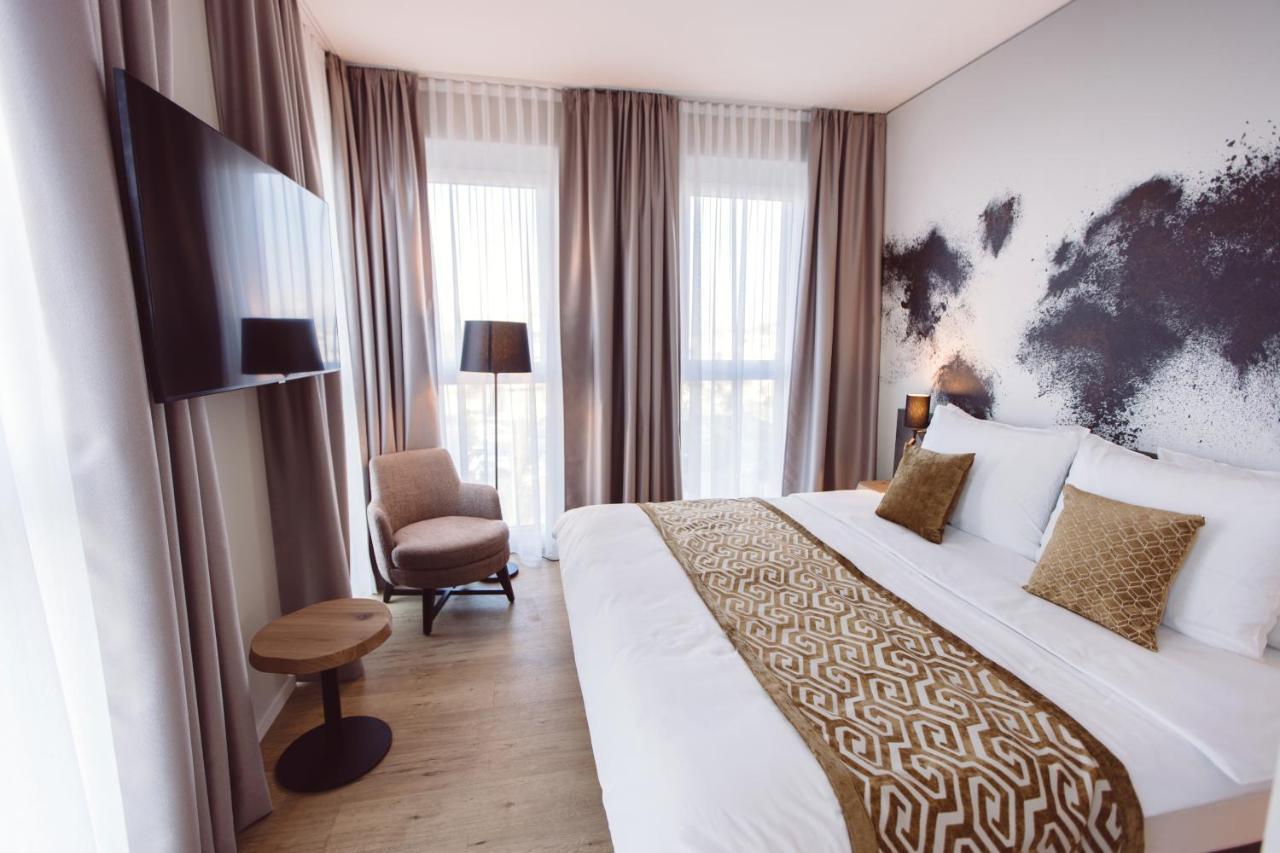 Hotel Libertas Elements Pure Merzhausen Buitenkant foto