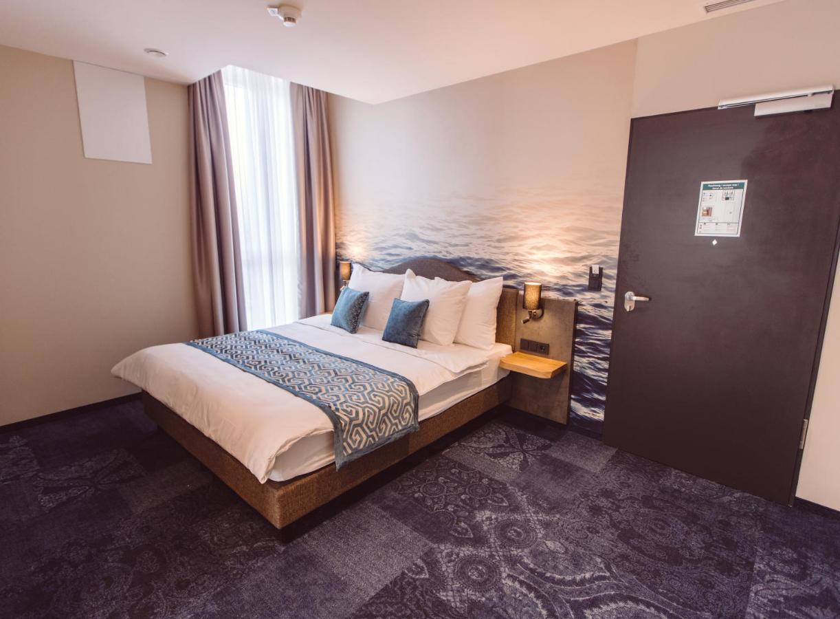 Hotel Libertas Elements Pure Merzhausen Buitenkant foto