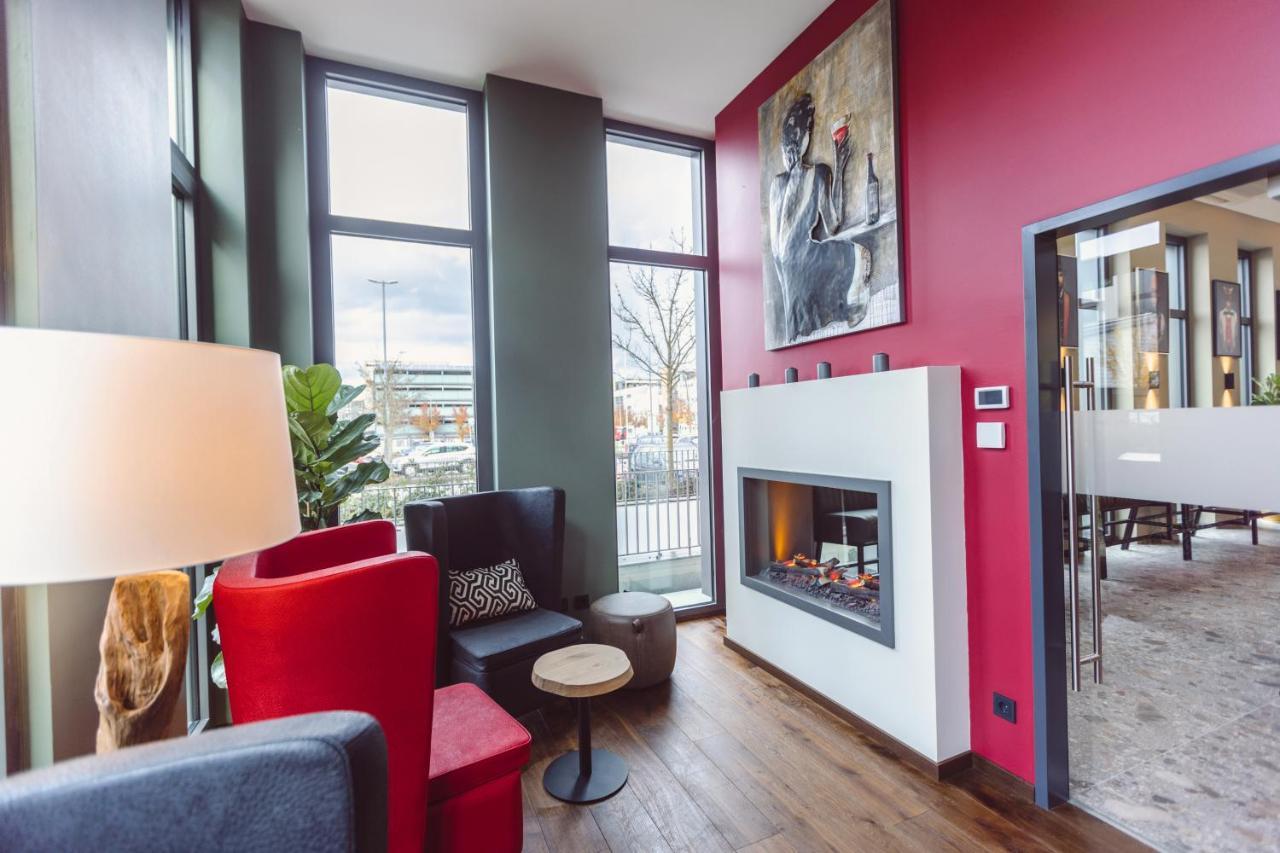 Hotel Libertas Elements Pure Merzhausen Buitenkant foto