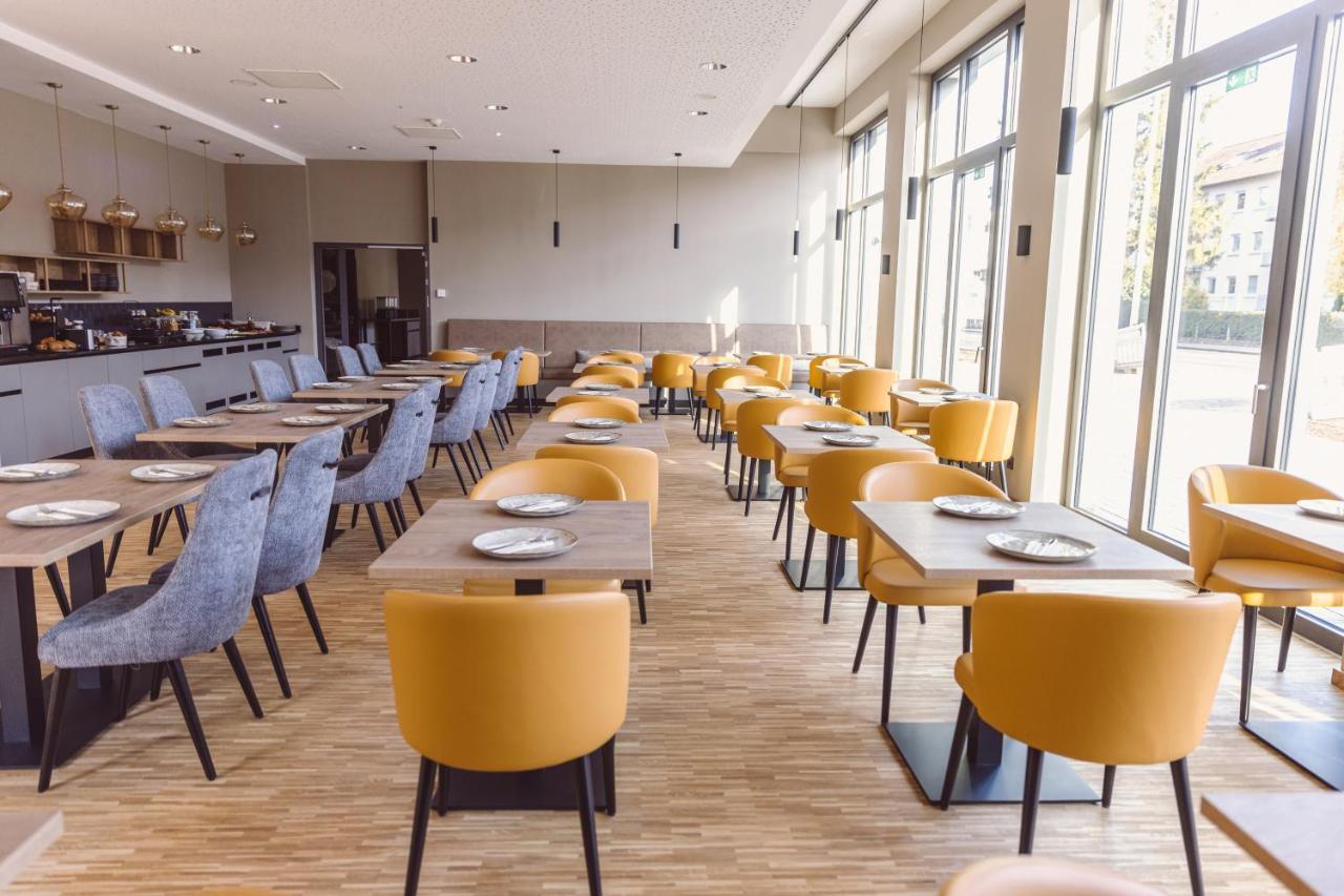 Hotel Libertas Elements Pure Merzhausen Buitenkant foto