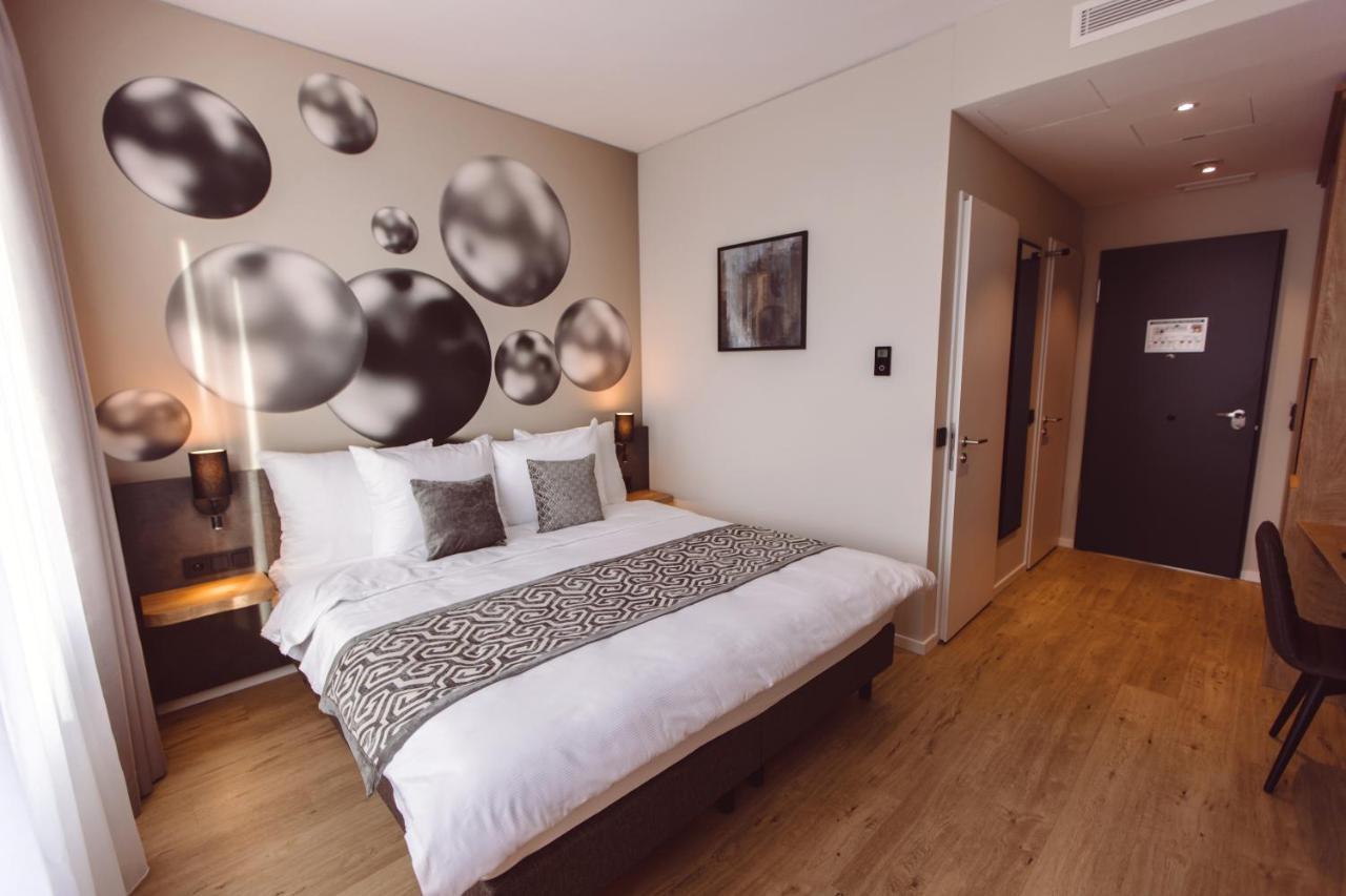 Hotel Libertas Elements Pure Merzhausen Buitenkant foto