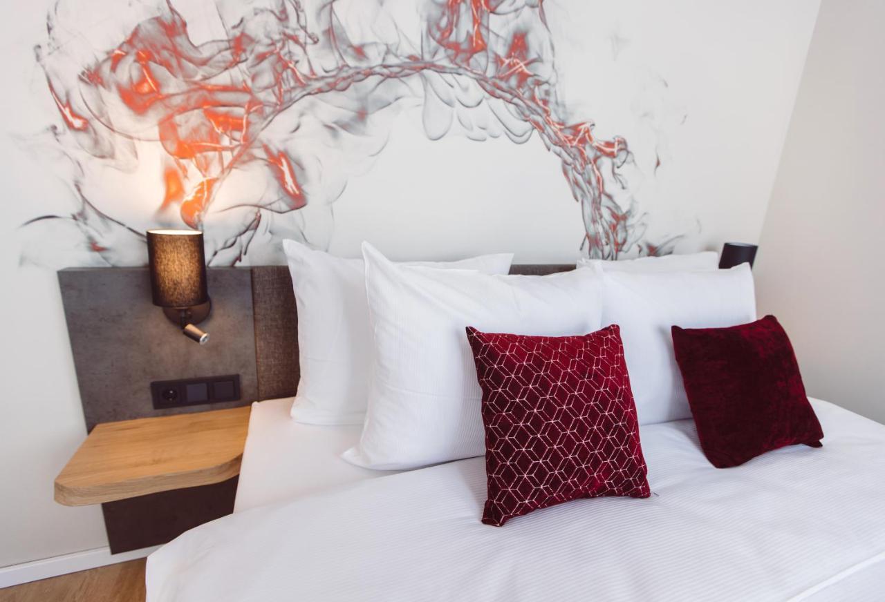 Hotel Libertas Elements Pure Merzhausen Buitenkant foto