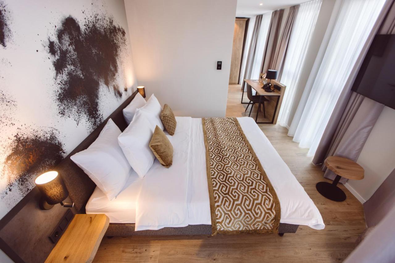 Hotel Libertas Elements Pure Merzhausen Buitenkant foto