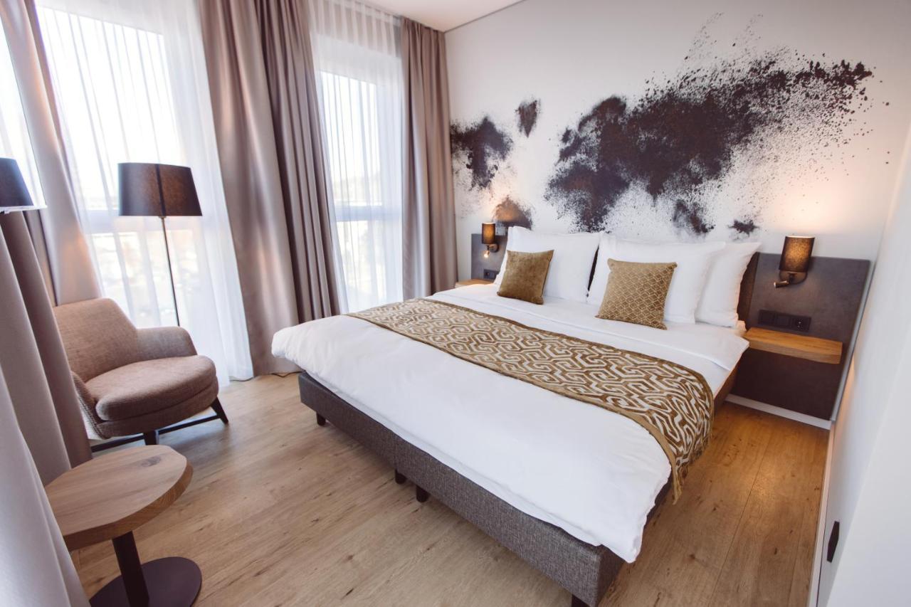 Hotel Libertas Elements Pure Merzhausen Buitenkant foto