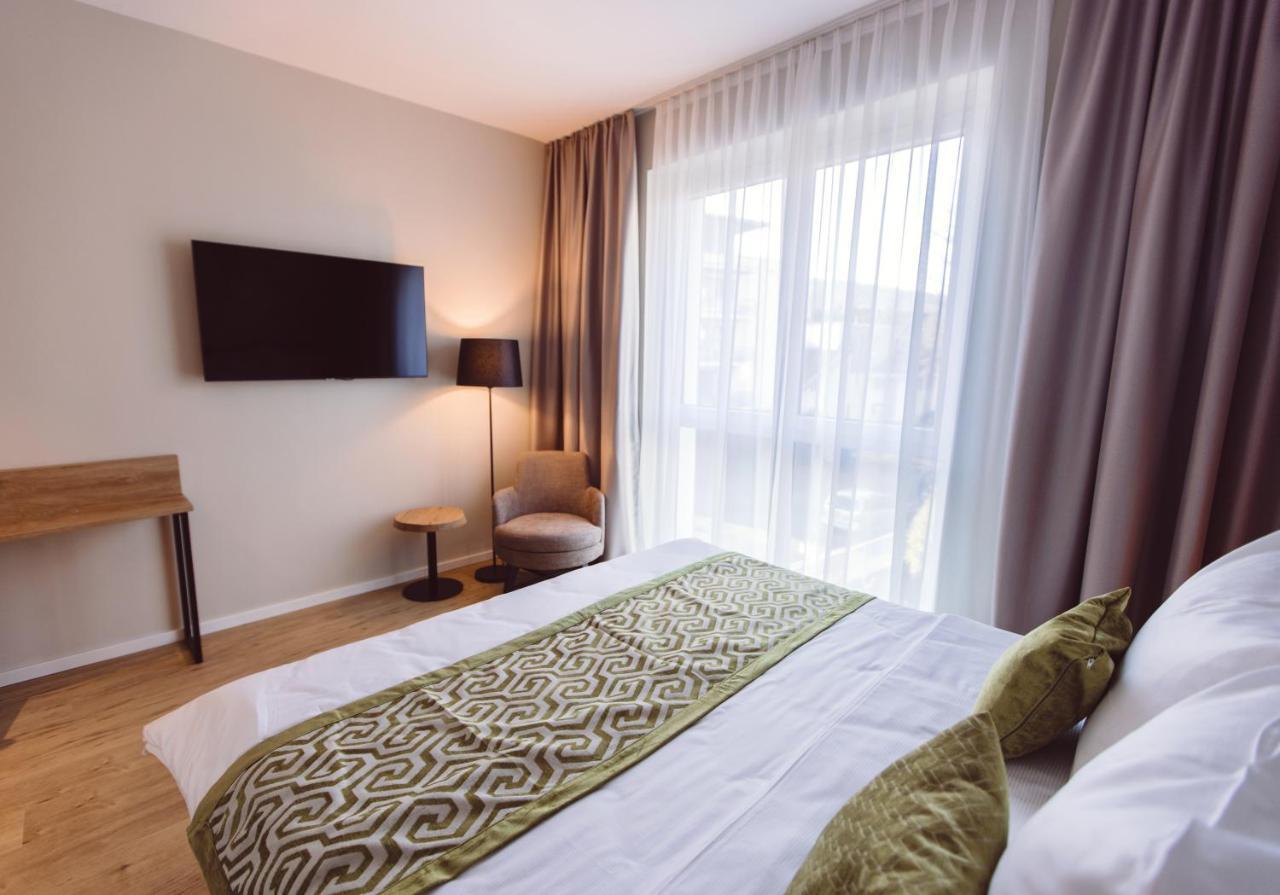 Hotel Libertas Elements Pure Merzhausen Buitenkant foto