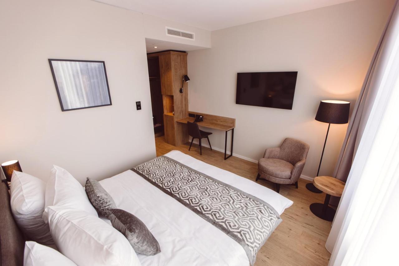 Hotel Libertas Elements Pure Merzhausen Buitenkant foto