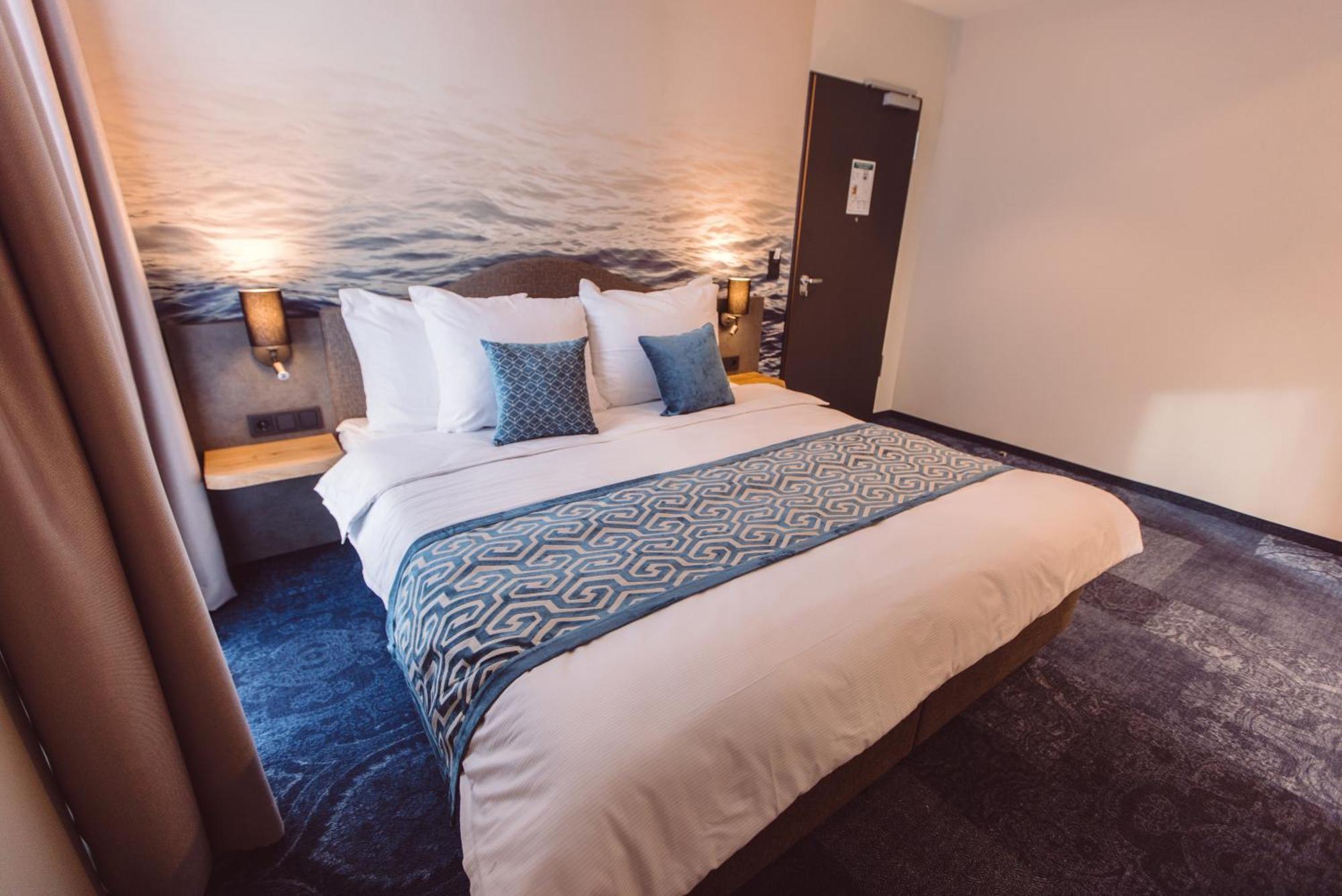 Hotel Libertas Elements Pure Merzhausen Buitenkant foto